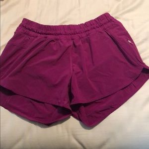Lululemon tracker shorts